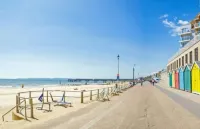 Holiday Home Hot Tub & Sauna Hotels in Hurn