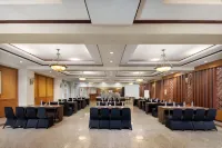 Royal Hotel and Convention Tretes Hotels in Prigen