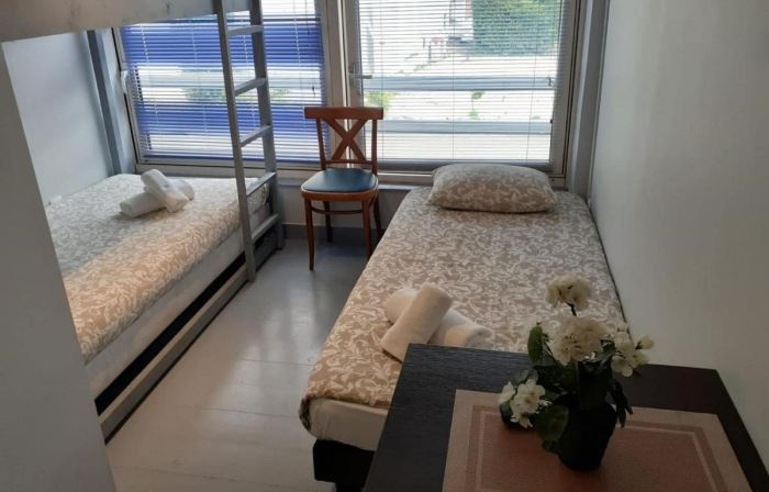 Apparthotel Area, Studios avec Salles de bains et kitchenettes privatives et Chambres avec cuisine et salle de bains communes