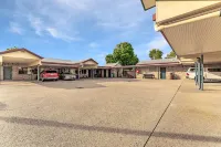 Midlander Motor Inn - Motel