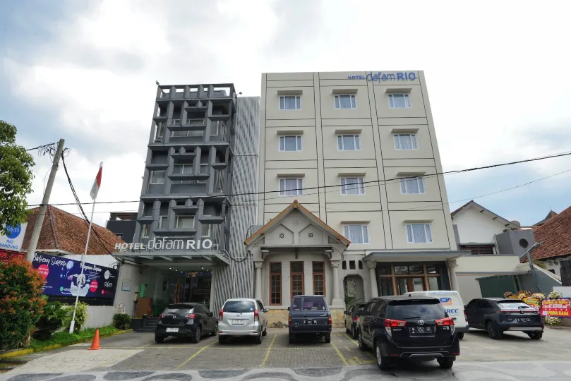 Hotel Dafam Rio