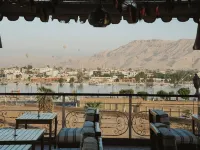 Nefertiti Hotel Luxor โรงแรมในลักซอร์