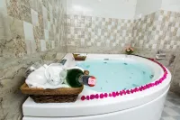 Hotel Earth Light - Hot Tub