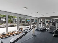 Interurban Suites Hotel Hotels near Foster Golf Links