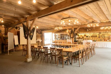 Neumaiers Hirsch -Gasthof Und Landhotel