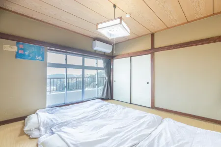 OYO Ryokan Miyoshi Odawara Manazuru Отели в г. Манадзуру