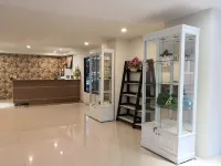 Shinjo Grand Boutique - 3-Star