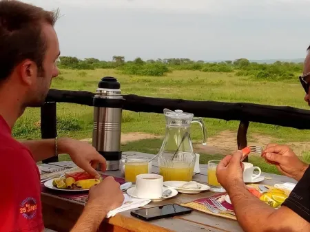 Kazinga Wilderness Safari Camp Отели в г. Bunyaruguru