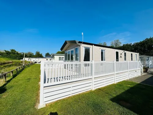 Dog Friendly Park 5 Miles from Bude 2 Bed Caravan - Wifi