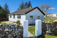 Inchnadamph Explorers Lodge Hotels in Lochinver