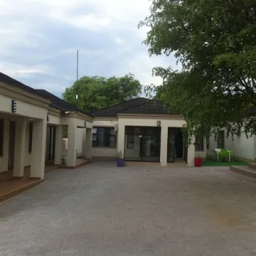 Lediba Guest Lodge Hotels near Maun International Airport