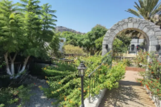 Vlycha Beach Studios & Apartments