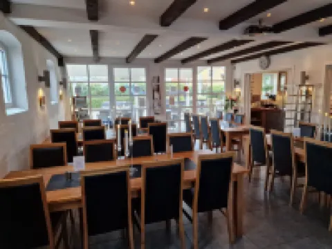 Toftegården Guesthouse - Apartments & Rooms