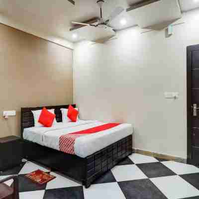 Hotel O Mini Punjab Hills Rooms