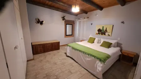 Plottie Self-Catering