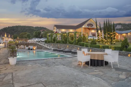 Chails Hamlet Hotels in Chail