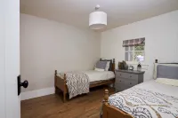 Lovely Home Close to Killaloe and Lough Derg Hotels in 