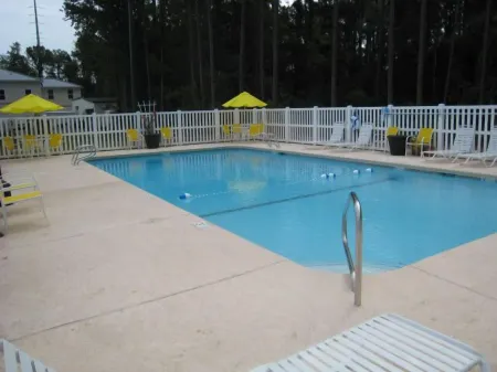 Travelodge by Wyndham Kingsland GA