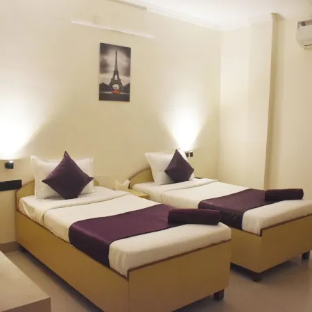 Date Palm Hotel