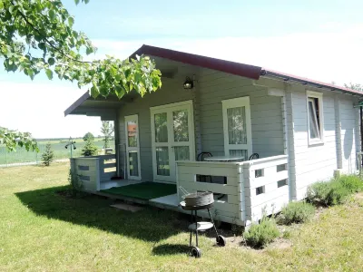 Bungalow in Wrzosowo with Sea Beach, Cleaning Included Hotels near Kemping