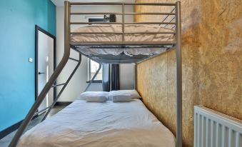 Studio 95 - Shared & Private Rooms