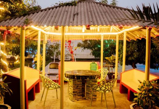 2. 가든 뷰 빌라..