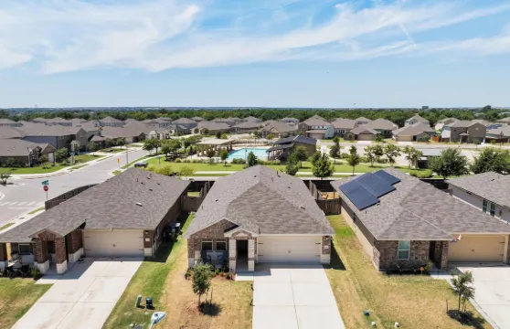 迷人的四卧室寬敞後院在赫託