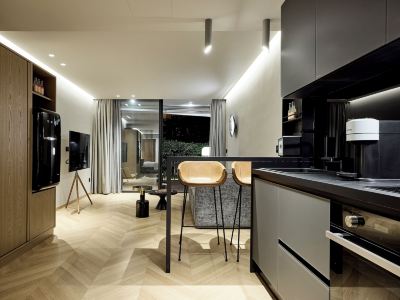 Cama Luxury Suites Kavouri