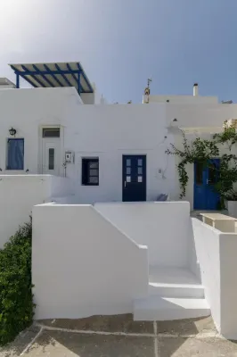 마리아 씨 뷰 아파트먼트, 나우사 나우사 호텔