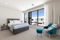 Townhouse on Tod Glenelg North - บังกะโล