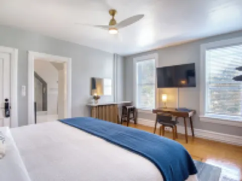 ฮัดสัน เนวิเกเตอร์ โรงแรมในฮัดสัน