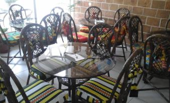 Room in Guest Room - Beautiful 1 Bed in Mixed Dormitory Room 1 - Ah Maio