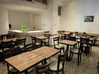 Novel Hotel - sarapan