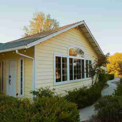 Sunset Glow Hidden Meadow BBQ HotTub by Casa Oso Hotel Exterior