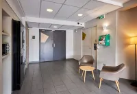 B&B Hotel Caen Mémorial فنادق في Saint-Contest