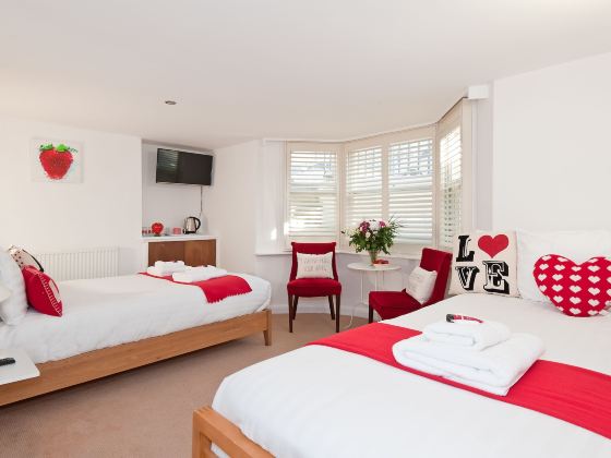 ストロベリー フィールズ