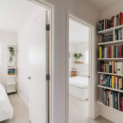 넓고 밝은 5베드룸 오아시스 풀과 마당 하이우드 공원 주변 호텔