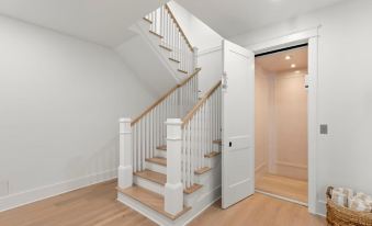 Onyx House at the Gemma