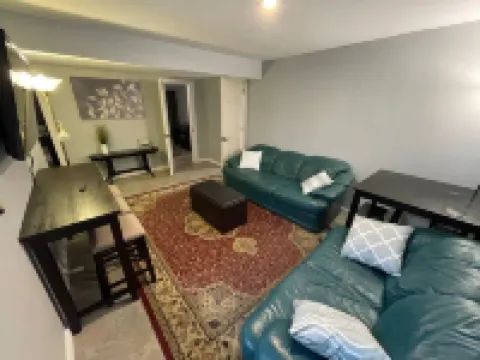 Luxurious Living Room and Kitchenette - Modern Oasis