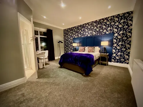 บ้านที่มีฮอททับ 4 ห้องนอนที่น่าสนใจใน Blackpool