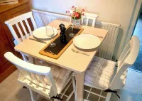 18th Century Cosy Cottage with Stunning Views Hotels in Charlecote