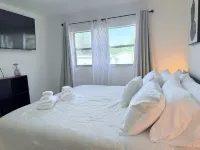 Tranquil 3-bedroom house in Sanford with AC, WiFi