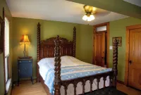 Experience the Heart of Downtown Fort Wayne feel right at home 3-bdrm with patio