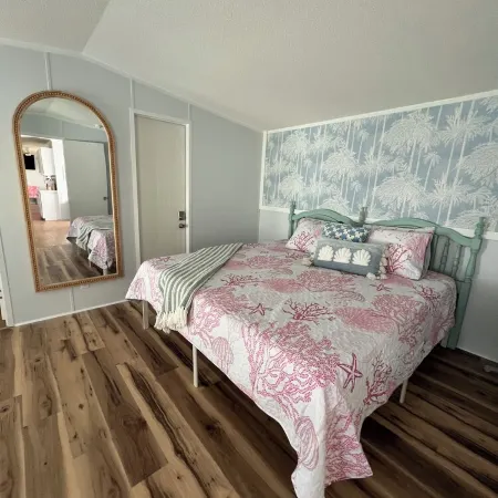 Fancy, Fabulous Flamingo Vibes !!