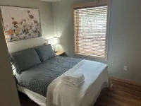 Forest Edge Homestead Charming 2 bdr. Bungalow in heart of MT Washington Valley