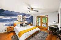 3-bedroom house with theater-game room-pet friendly in beautiful Fennville - Boutique