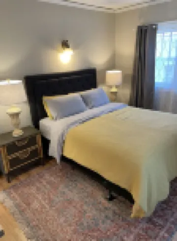Charming 3 bed 1 bath home. 1 block to St. Mary's. 10 min walk to Mayo downtown.
