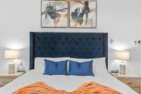 Modern Lakeside Retreat with arcade Games, & Jacuzzi – 5 Mins to Lake!