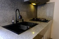 Homey 1Br Apartment At Gateway Ahmad Yani Cicadas Hotels in Cibeunying Kidul