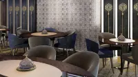 ホリデイ イン & スイーツ アル コバール by IHG - 朝食